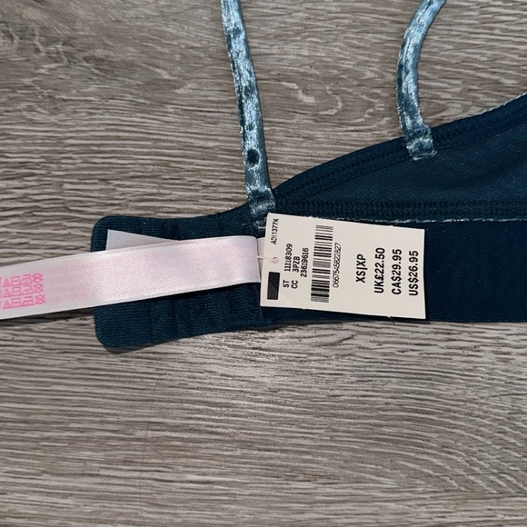 VS Pink velvet bralette - Picture 4 of 5